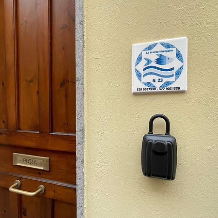ヴィアレッジョLa Brezza Viareggina A 500 Mt Dal Mare, Dal Carnevale E Dagli Stabilimenti Balneariアパートメント エクステリア 写真